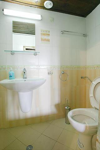 The House With The Vine Guest House Zheravna Habitación foto